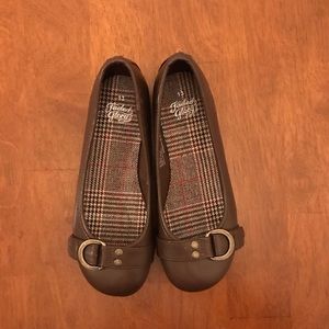 Girls ballet flats with buckle